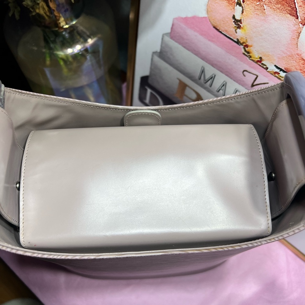Louis Vuitton Gray/Taupe Epi Leather Sac Verse Bag - Picture 7 of 14